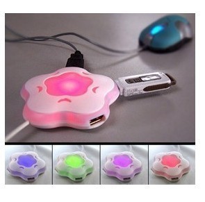 新梅花 七彩小夜燈 USB HUB 2.0 一拖四 USB集線器 hub批發(fā)圖片,新梅花 七彩小夜燈 USB HUB 2.0 一拖四 USB集線器 hub批發(fā)圖片大全,汕頭市潮陽區(qū)和平旺選電子產品經營部-
